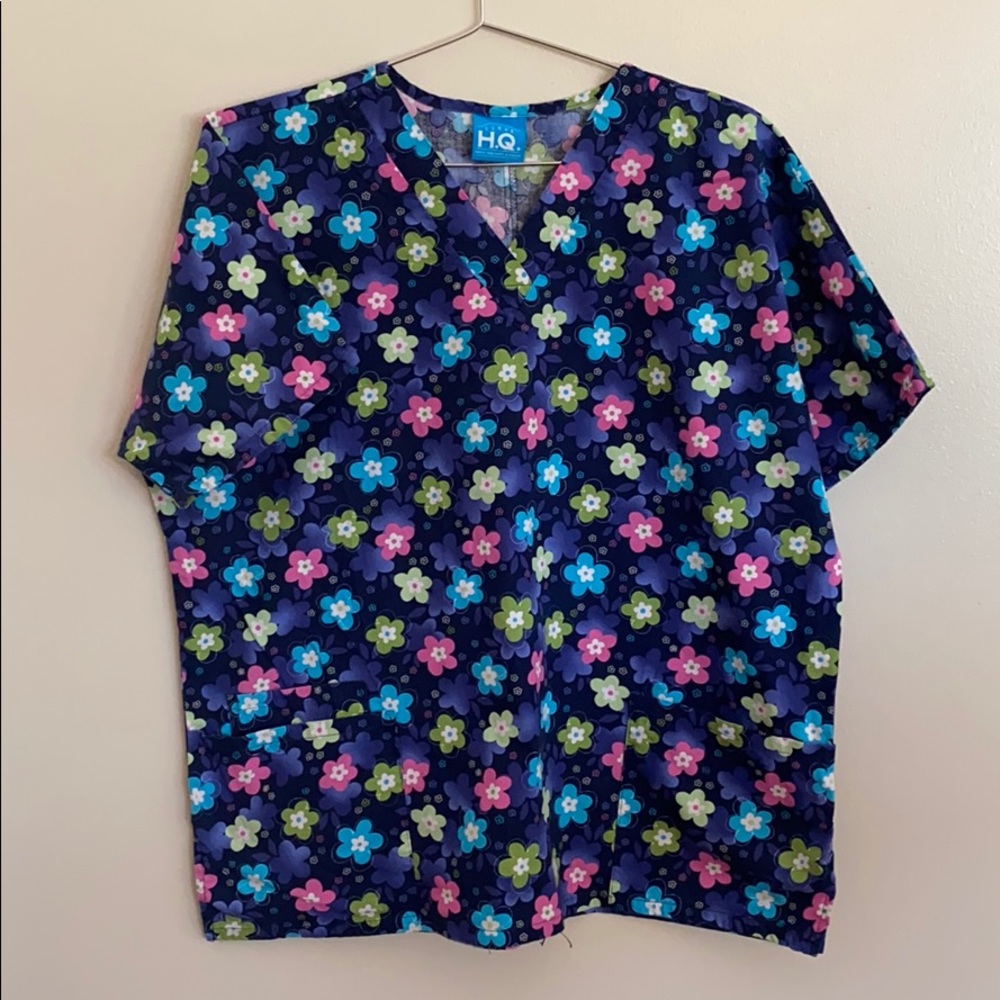 Scrub H.Q. by Cherokee Print Top